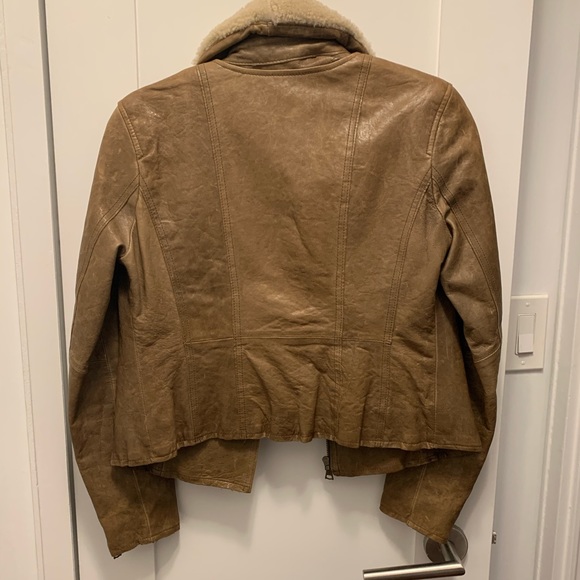 Tan leather jacket with convertible fur collar - Picture 3 of 8